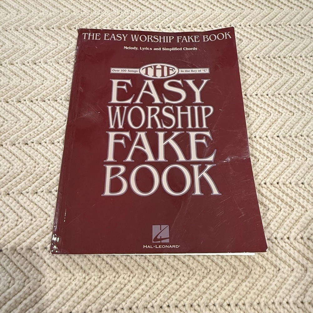 Easy Worship Fake Book Piano Vocal Guitar Songbook Hal Leonard Key of C 2006